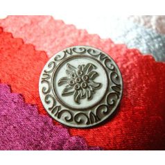 Antique finish metal button 