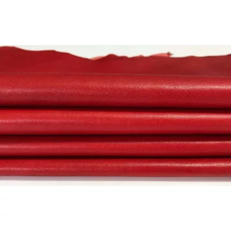 Élénk piros -  báránybőr  - 20*10 cm          