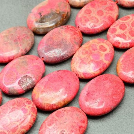 Korall fosszília ovális gyöngy - élénk rózsaszín- 31x22 mm
