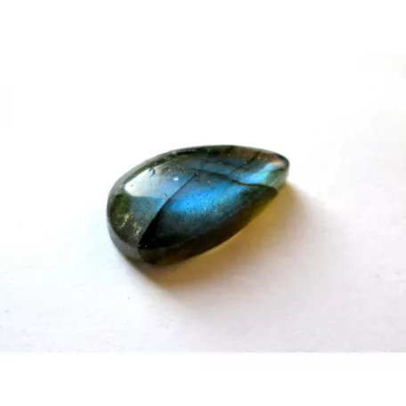 Labradorit kaboson 24x12 mm - csepp - L17
