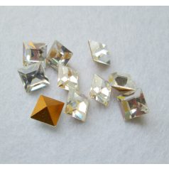 Swarovski kristály négyzet alakú kő - 8 mm - crystal