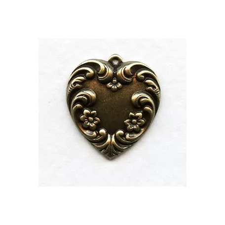 Sárgaréz virágos szív medál - 20x20 mm - 1 db