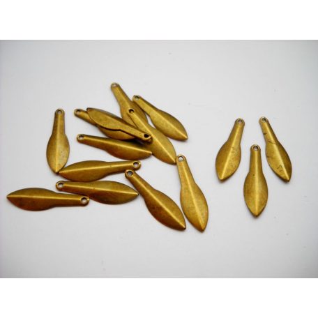 Sárgaréz lándzsa  - 24*8 mm