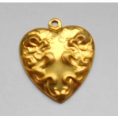 Sárgaréz  szív veret - 30 x 24 mm - 1 db