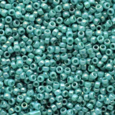 Toho 11/0 - #413 -Turquoise Opaque Rainbow - 10 gr
