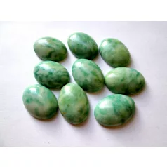 Zöld jáspis kaboson - 25x18 mm