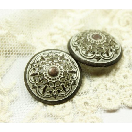 Antique finish metal shank button - 23 mm - patina