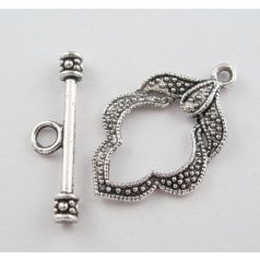 Leaf Toggle clasp - antique silver -26*18 mm